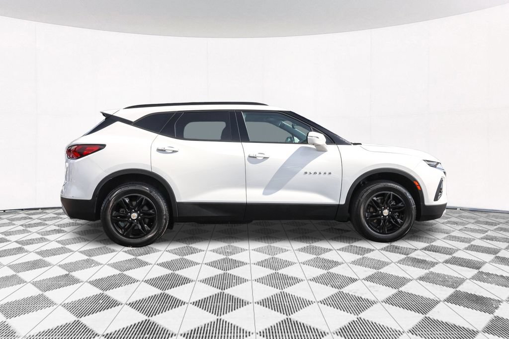 Used 2022 Chevrolet Blazer LT w/ Sound & Technology Package AWD/4WD image 12