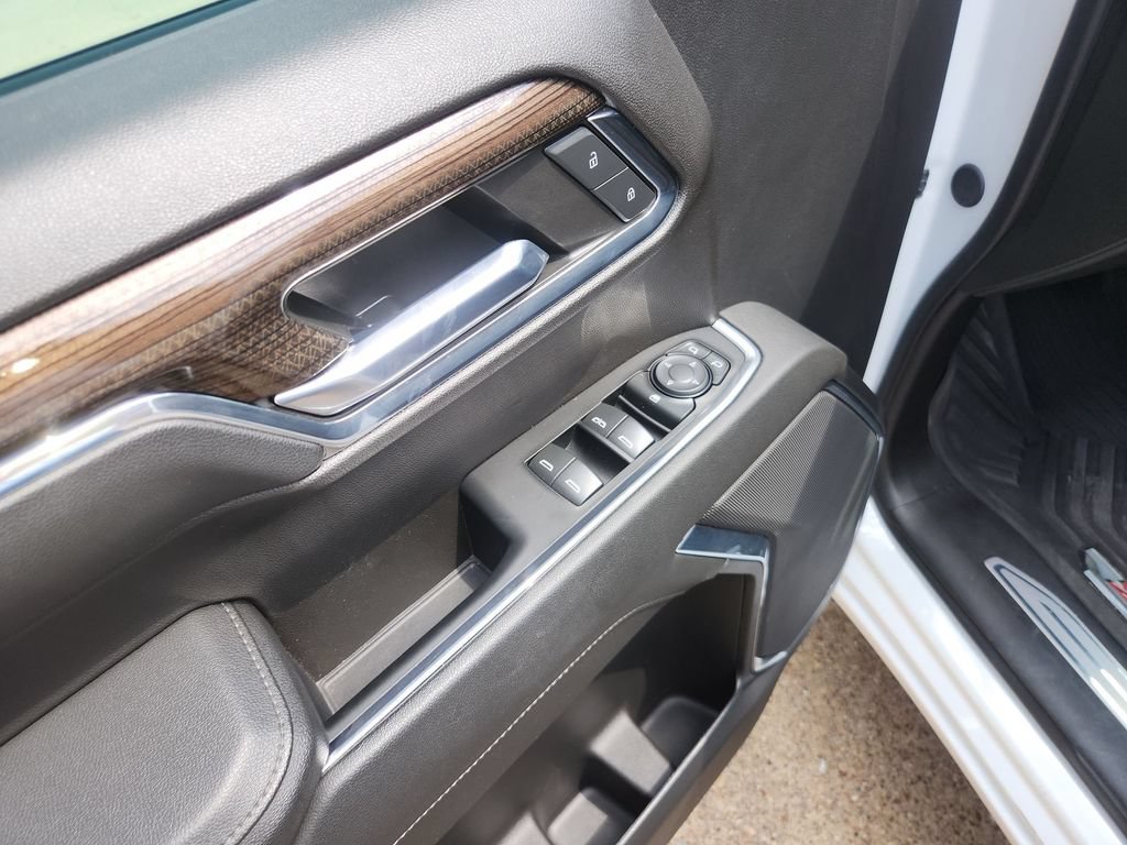 Used 2024 Chevrolet Silverado 1500 RST AWD/4WD image 19
