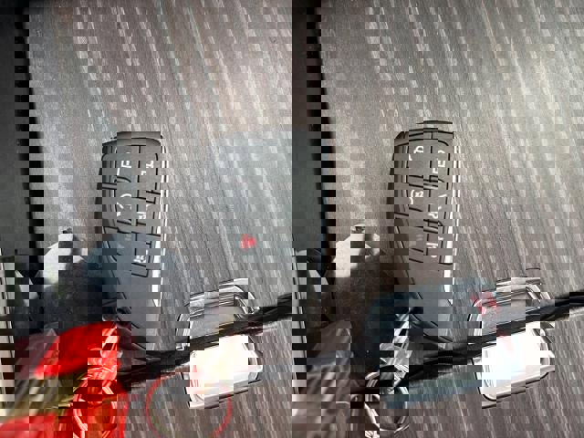 Used 2021 GMC Yukon Denali w/ Denali Ultimate Package image 34