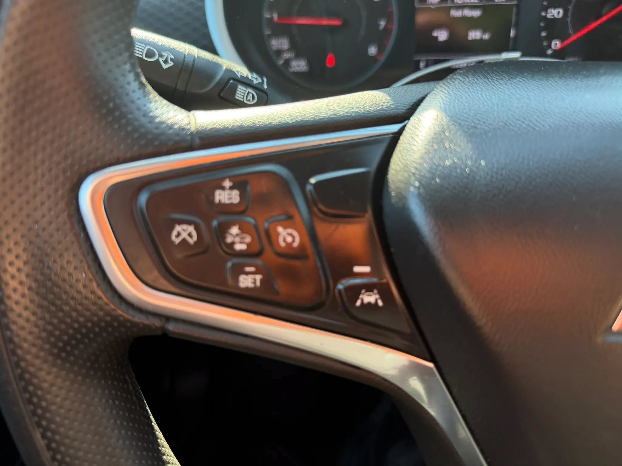 Used 2023 Chevrolet Malibu LT FWD image 19