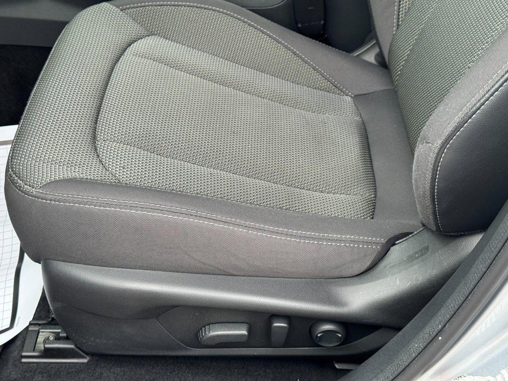 Used 2024 Subaru Crosstrek 2.0i Premium image 22