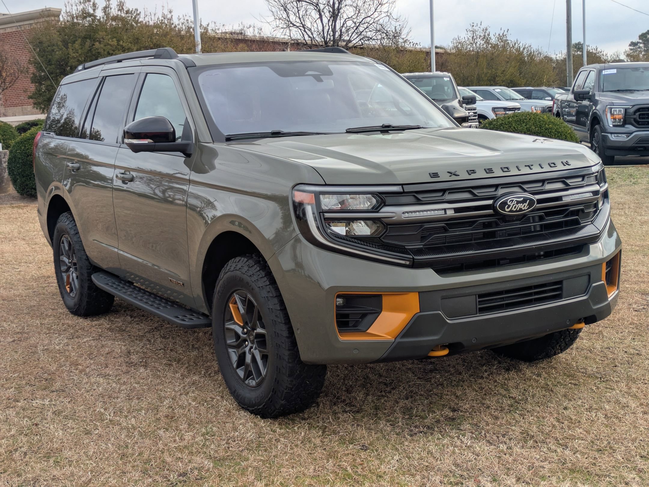 Certified 2025 Ford Expedition Tremor image 1