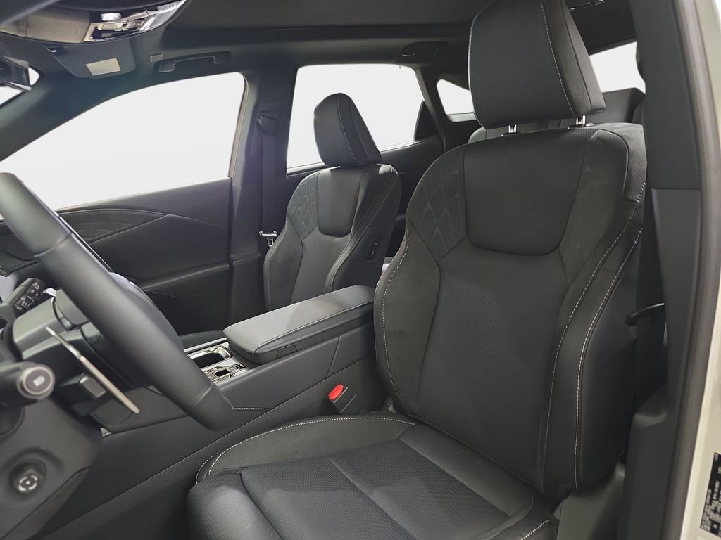 New 2026 Lexus RX 450h AWD image 15