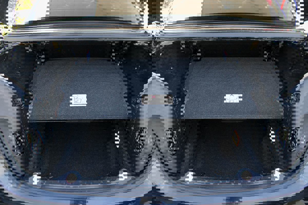 Used 2015 BMW M4 Convertible image 49