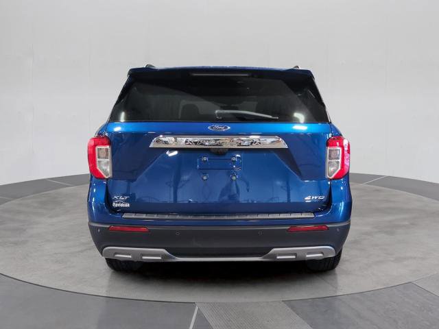 Certified 2022 Ford Explorer XLT w/ Equipment Group 202A image 5