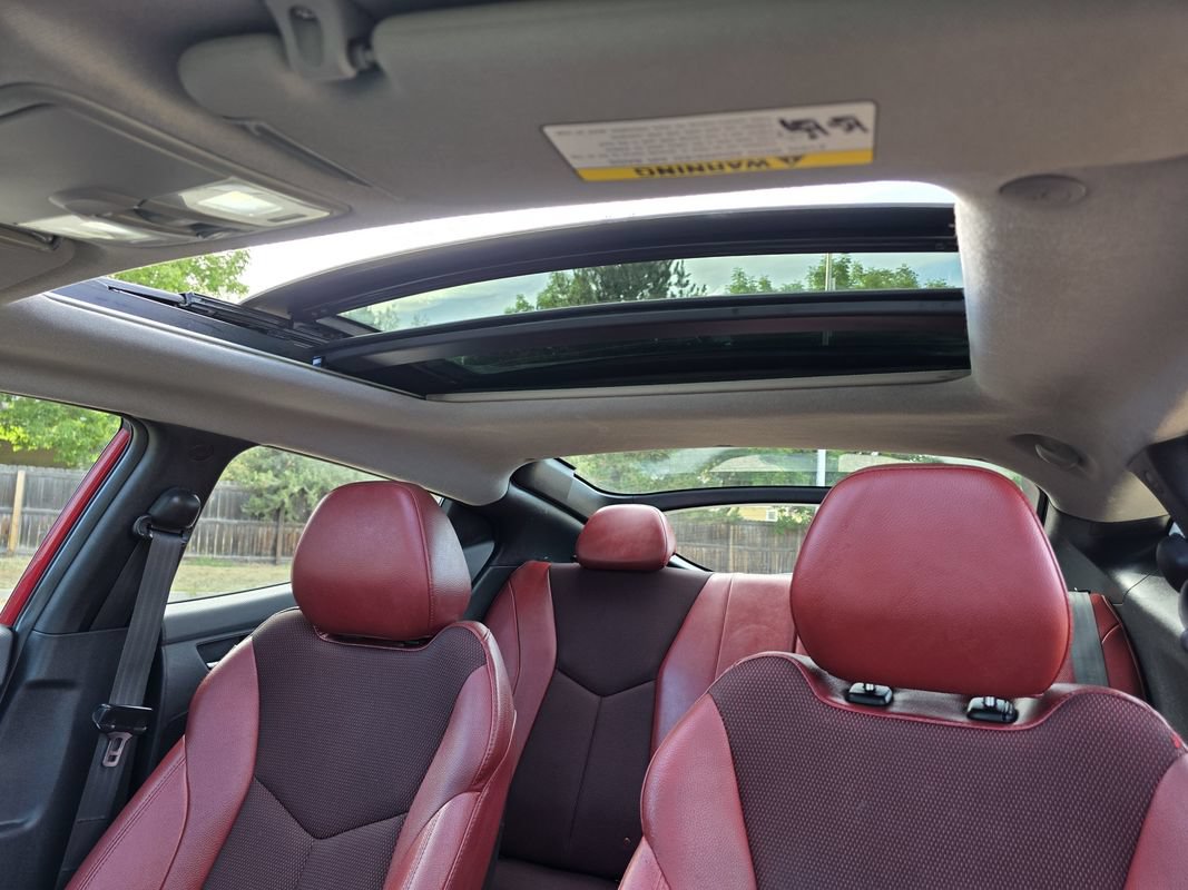 Used 2013 Hyundai Veloster w/ Style Pkg FWD image 29