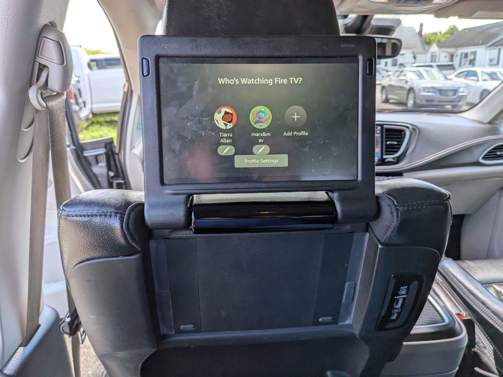 Used 2022 Chrysler Pacifica Touring-L w/ Uconnect Theater Family Group FWD image 51