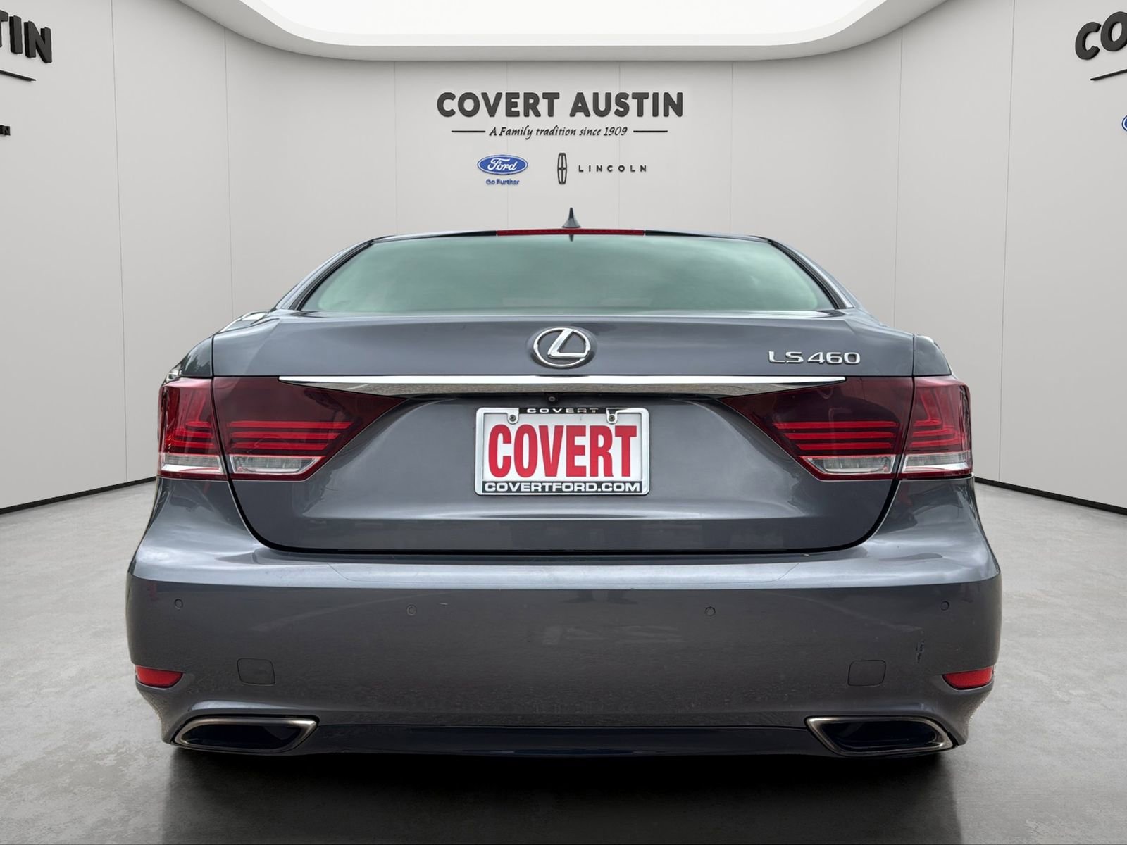 Used 2016 Lexus LS 460 w/ Comfort Package image 4