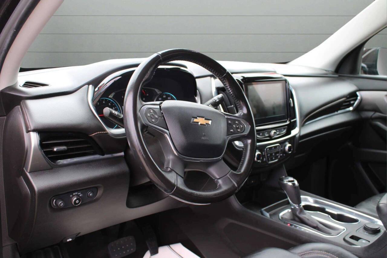 Used 2019 Chevrolet Traverse LT image 14
