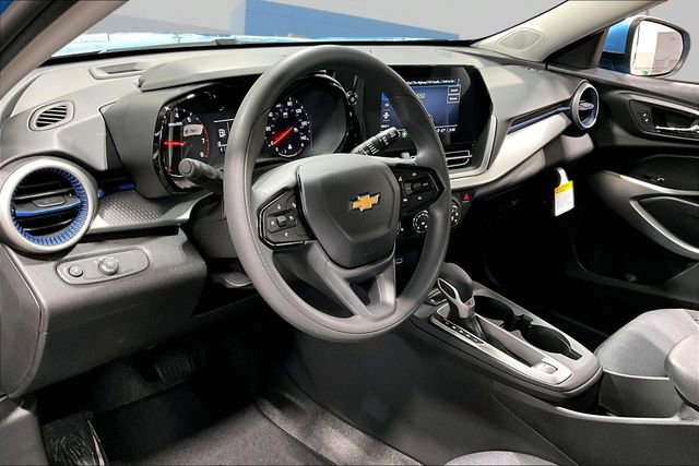 New 2026 Chevrolet Trax LS w/ LS Convenience Package FWD image 6