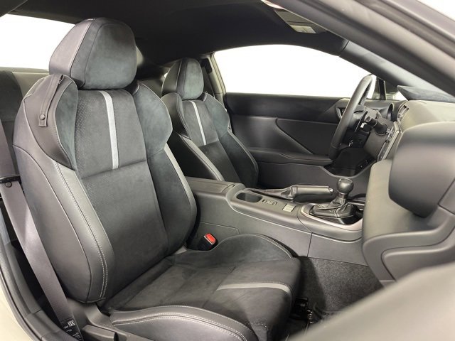 Used 2025 Toyota GR86 Premium image 28