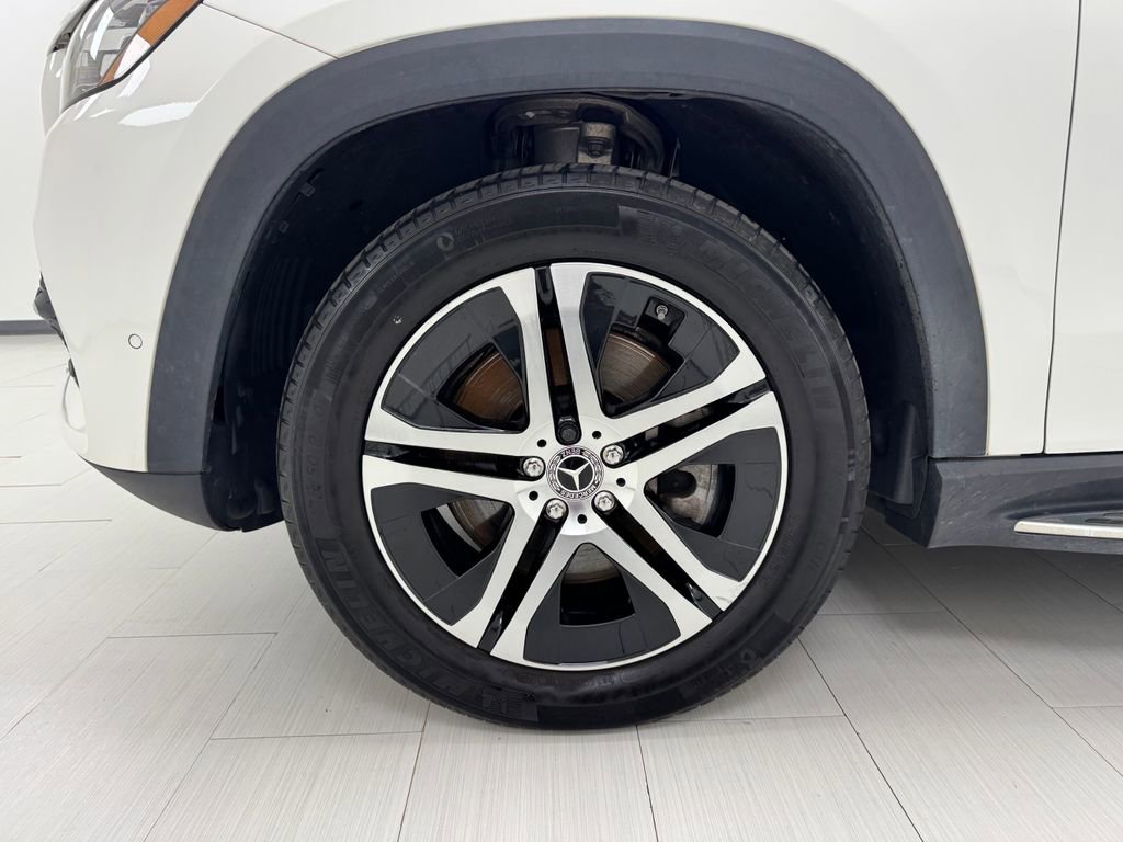 Used 2022 Mercedes-Benz GLS 450 4MATIC image 45