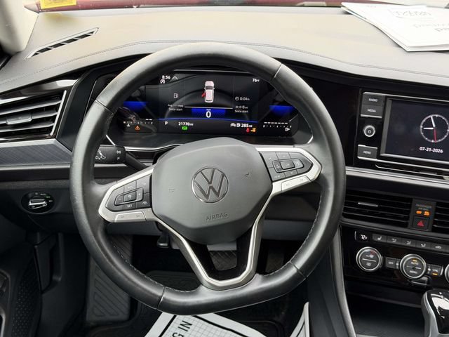 Certified 2023 Volkswagen Jetta SE FWD image 15