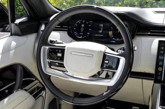 Used 2026 Land Rover Range Rover Long Wheelbase Autobiography AWD/4WD image 23