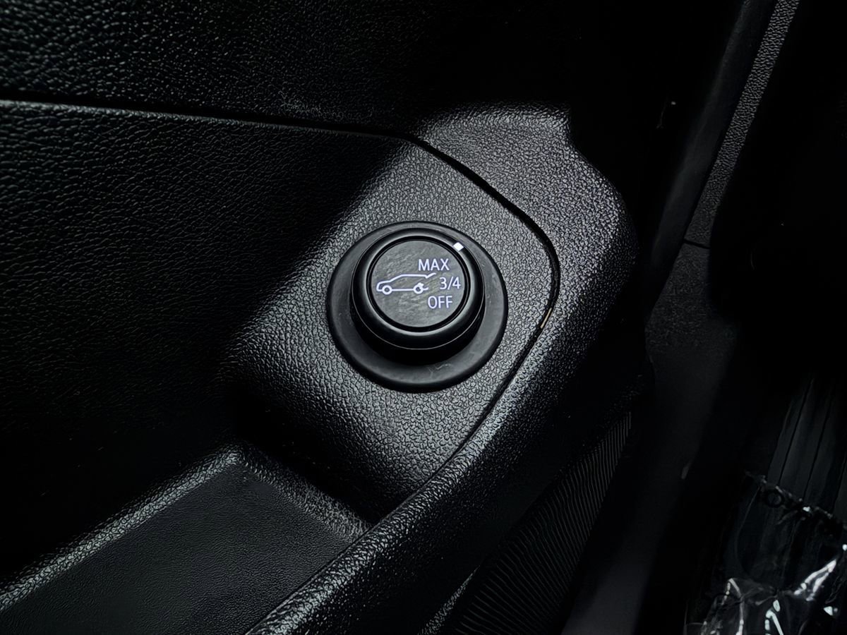 Used 2021 GMC Terrain SLT w/ Infotainment Package II image 14