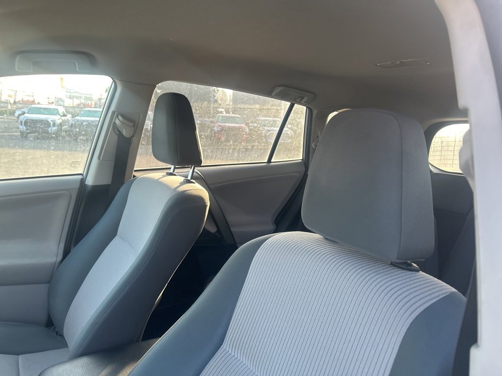 Used 2013 Toyota RAV4 LE image 19