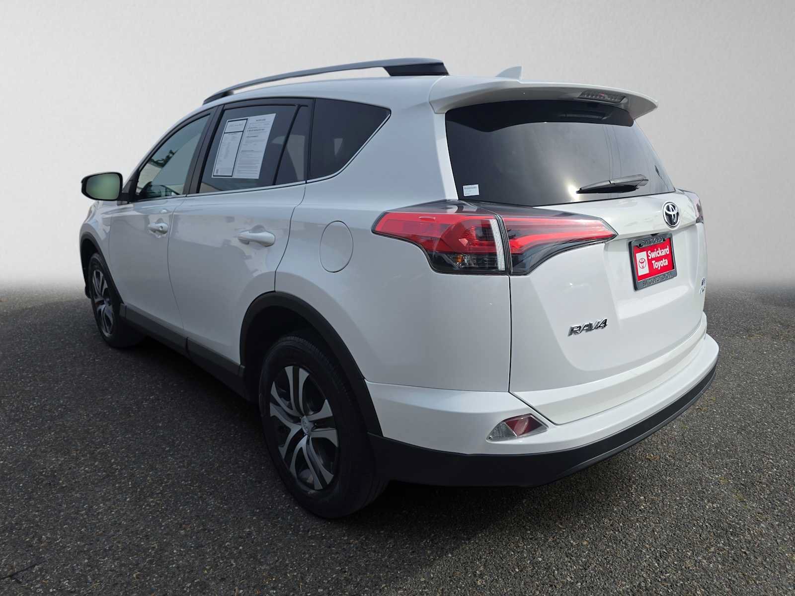 Used 2017 Toyota RAV4 LE w/ All Weather Liner Package AWD/4WD image 5