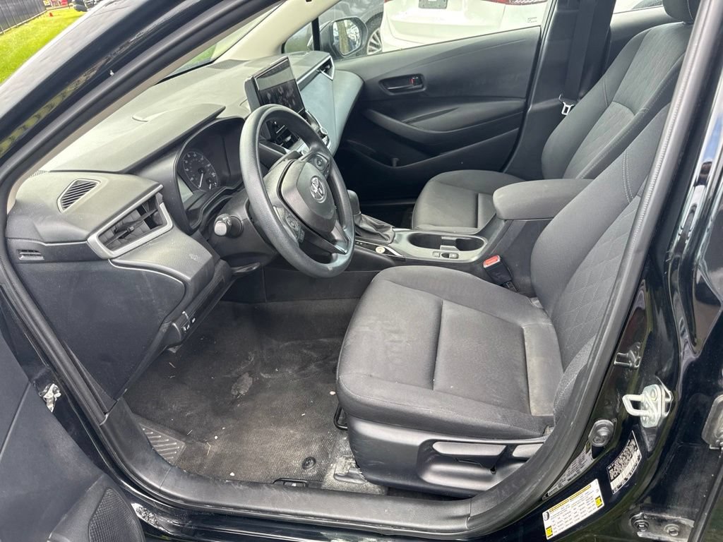 Used 2024 Toyota Corolla LE FWD image 5