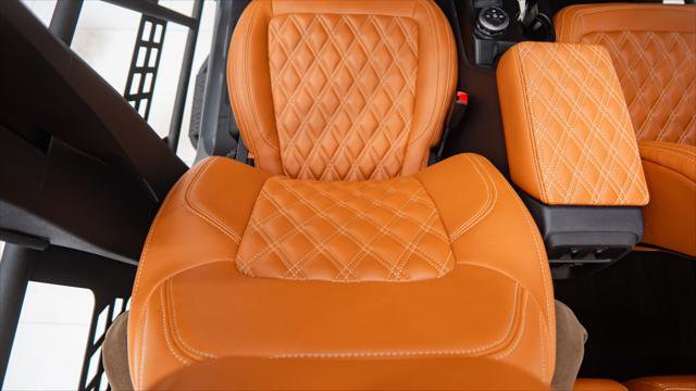 Used 2025 Ford Bronco CUSTOM image 45