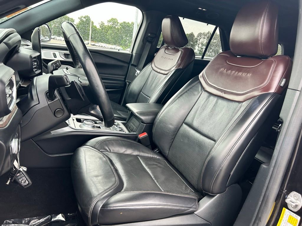 Used 2020 Ford Explorer Platinum w/ Premium Technology Package AWD/4WD image 12