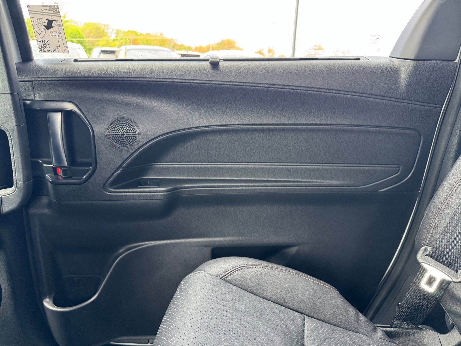 New 2026 Toyota Sienna Platinum AWD/4WD image 26