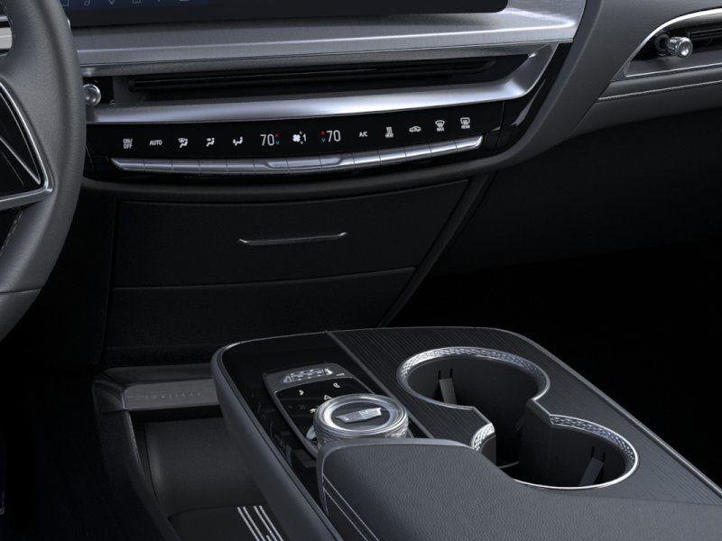 New 2025 Cadillac Lyriq Luxury image 24