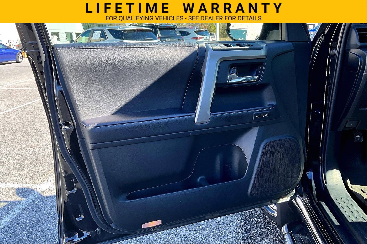 Used 2022 Toyota 4Runner Limited AWD/4WD image 19