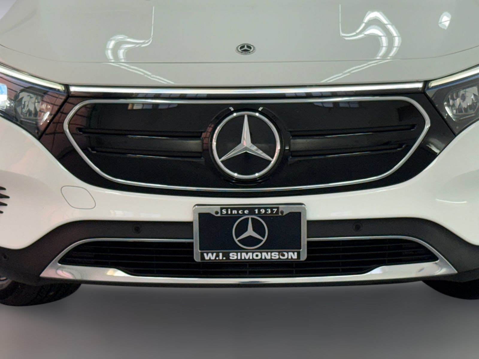 Used 2023 Mercedes-Benz EQB 300 4MATIC image 24