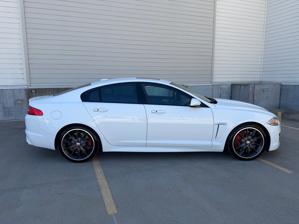 Used 2012 Jaguar XF R RWD image 2