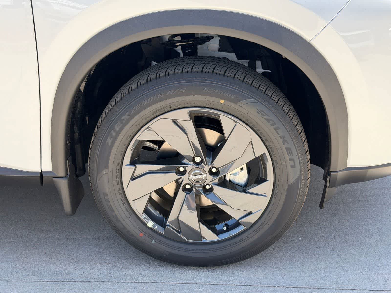 New 2026 Nissan Rogue SV FWD image 11