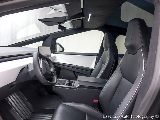 Used 2024 Tesla Cybertruck AWD Crew Cab image 12