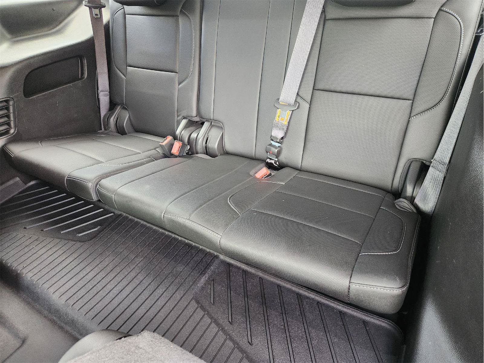 Used 2019 Chevrolet Tahoe Premier w/ RST 6.2L Performance Edition RWD image 32
