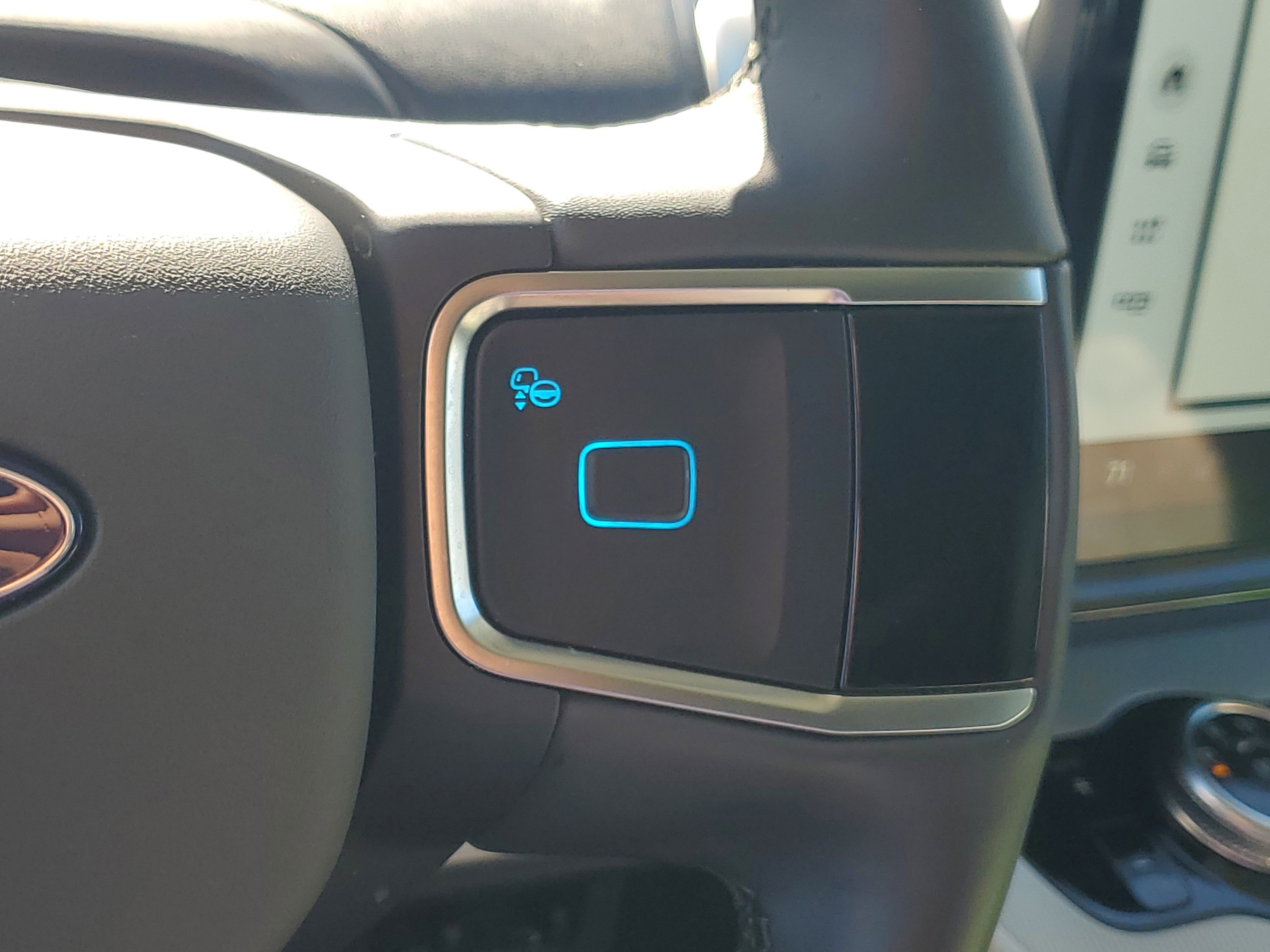 Certified 2025 Ford Expedition Max Active image 27