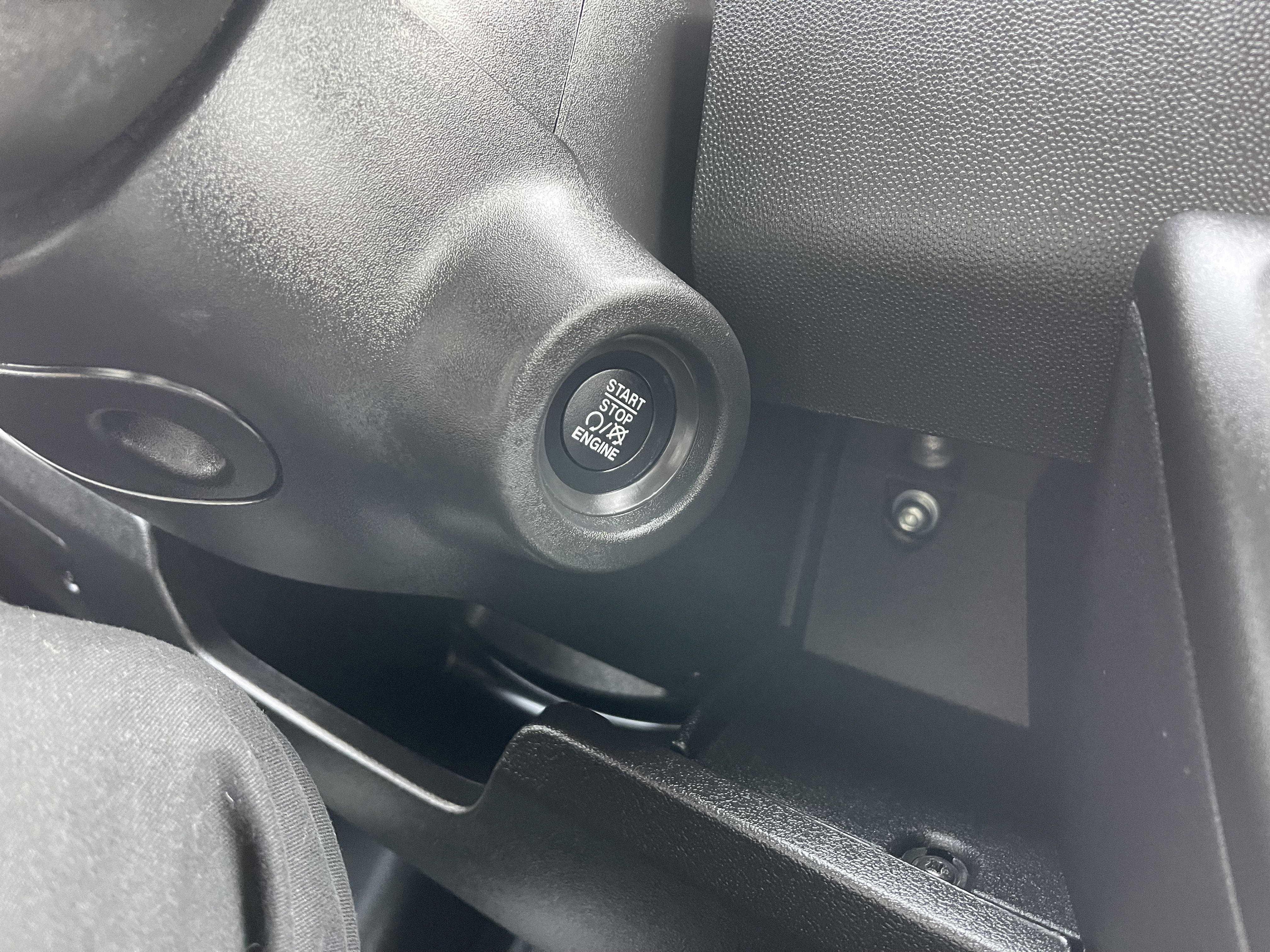 New 2025 RAM ProMaster 2500 w/ Convenience Group image 27