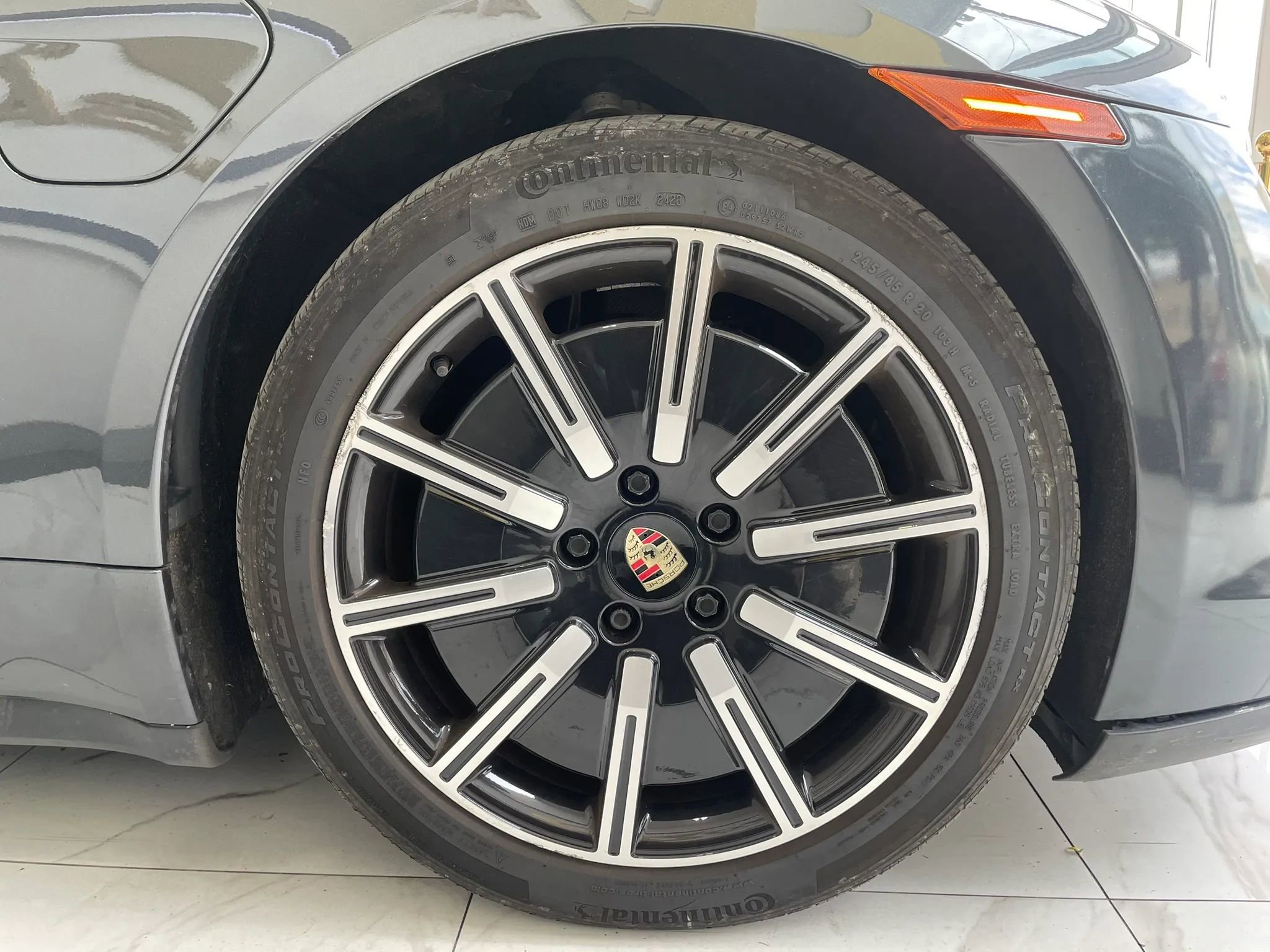 Used 2021 Porsche Taycan RWD image 26