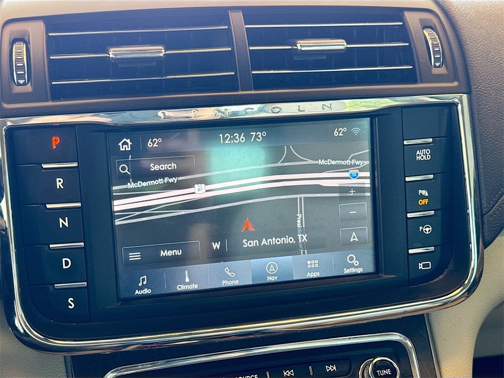 Used 2020 Lincoln Continental Reserve image 13