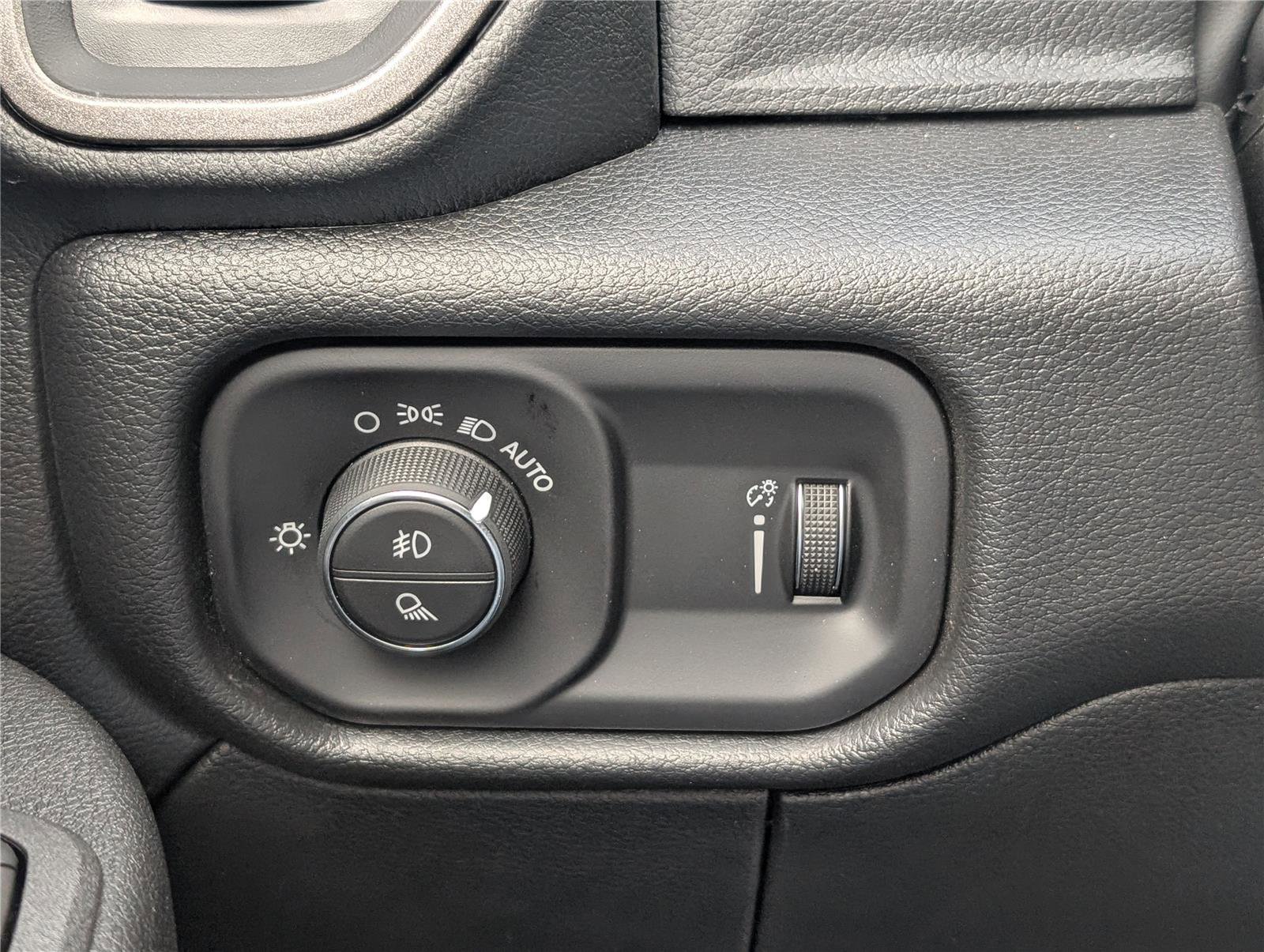 New 2026 RAM 3500 Tradesman image 15
