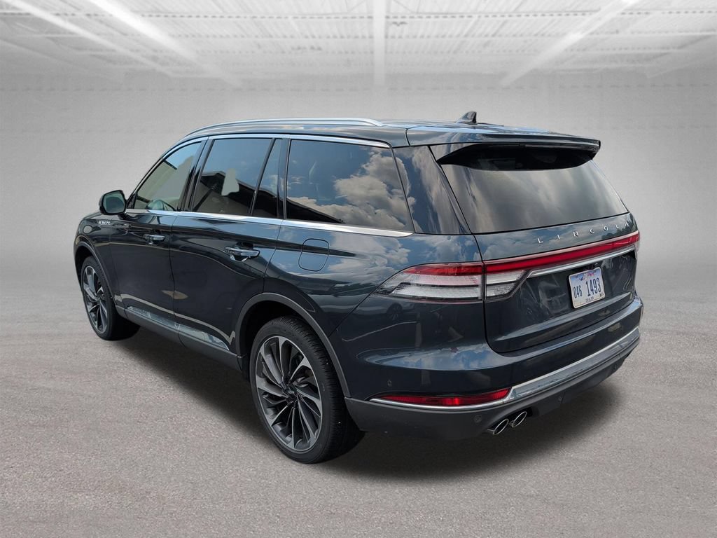 Used 2023 Lincoln Aviator Reserve w/ Equipment Group 201A AWD/4WD image 9