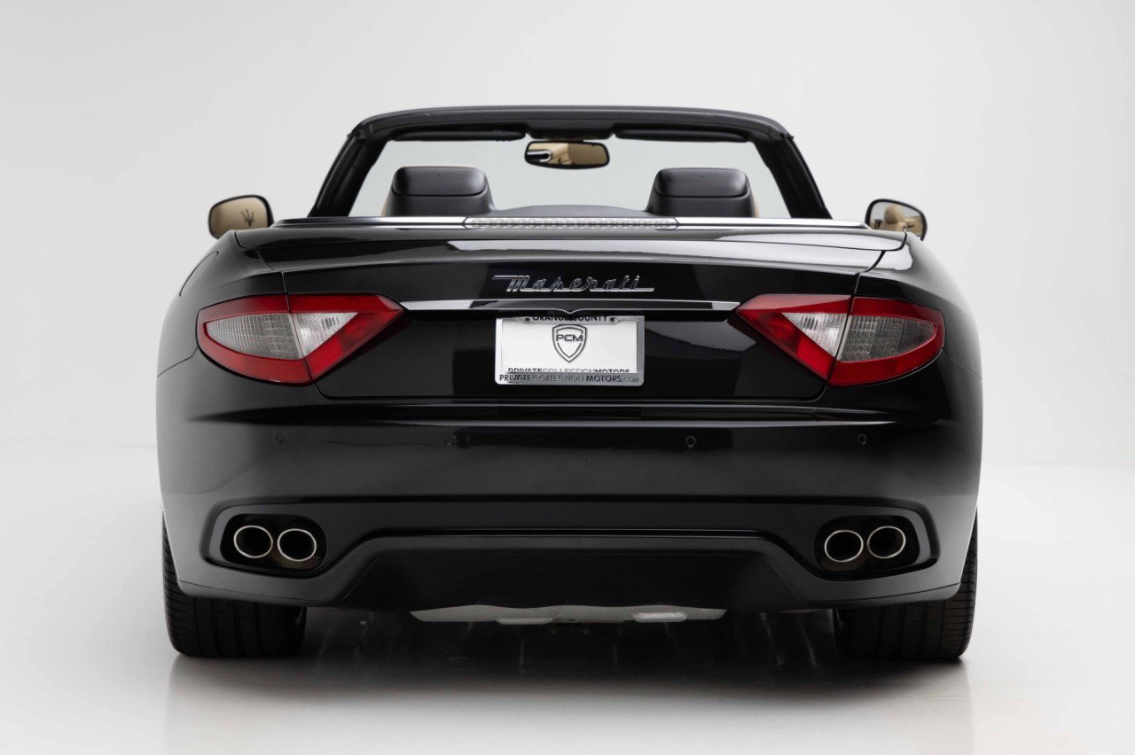 Used 2015 Maserati GranTurismo Convertible RWD image 7