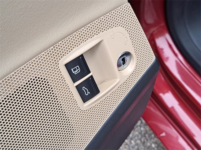 Used 2013 Volkswagen CC Sport image 20