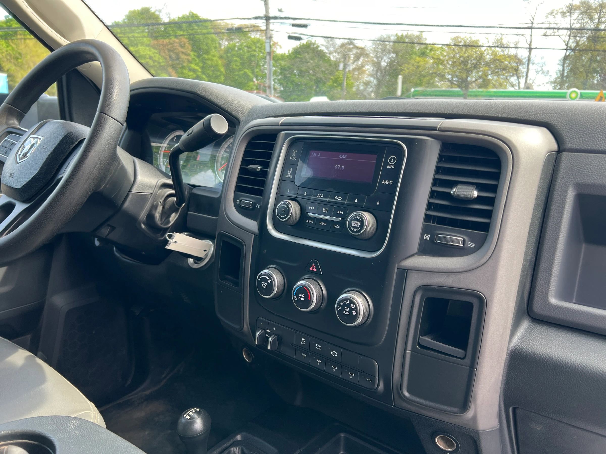 Used 2015 RAM 5500 Tradesman AWD/4WD image 35