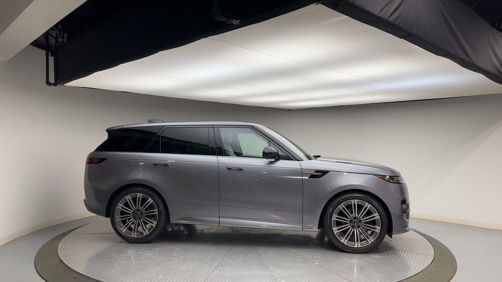 Used 2024 Land Rover Range Rover Sport Dynamic SE AWD/4WD image 9
