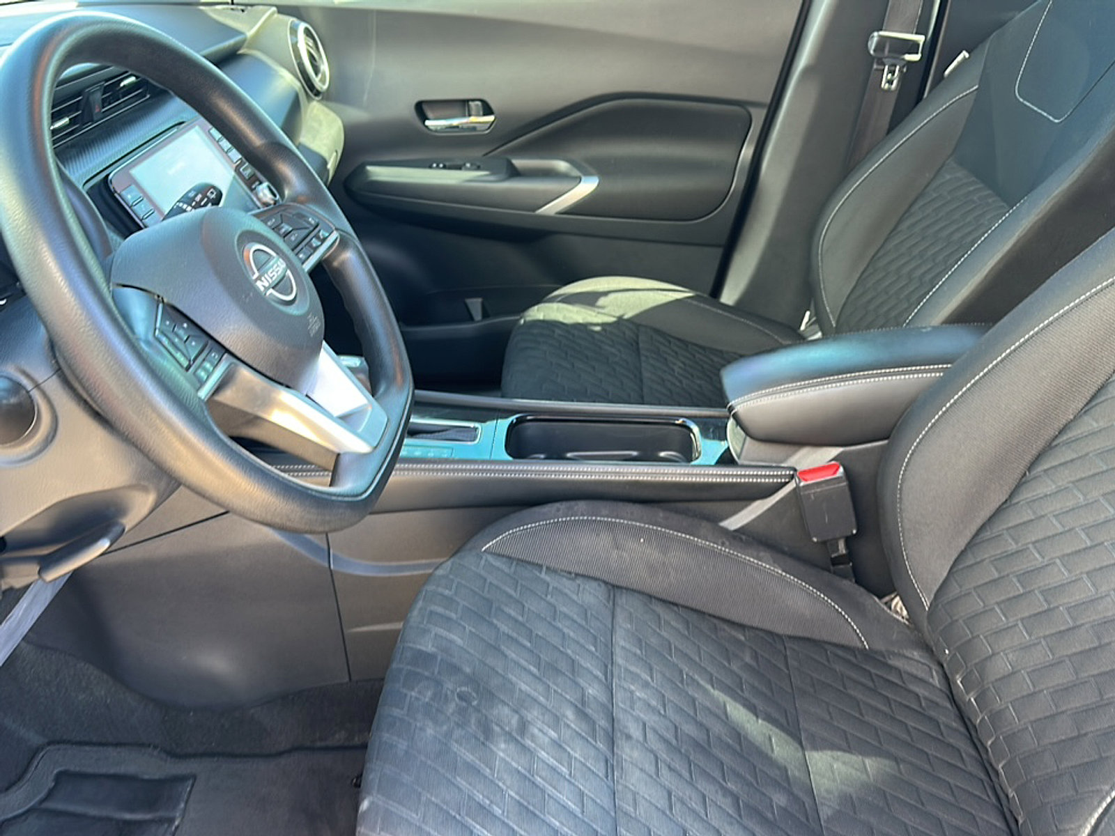 Used 2023 Nissan Kicks SV image 13