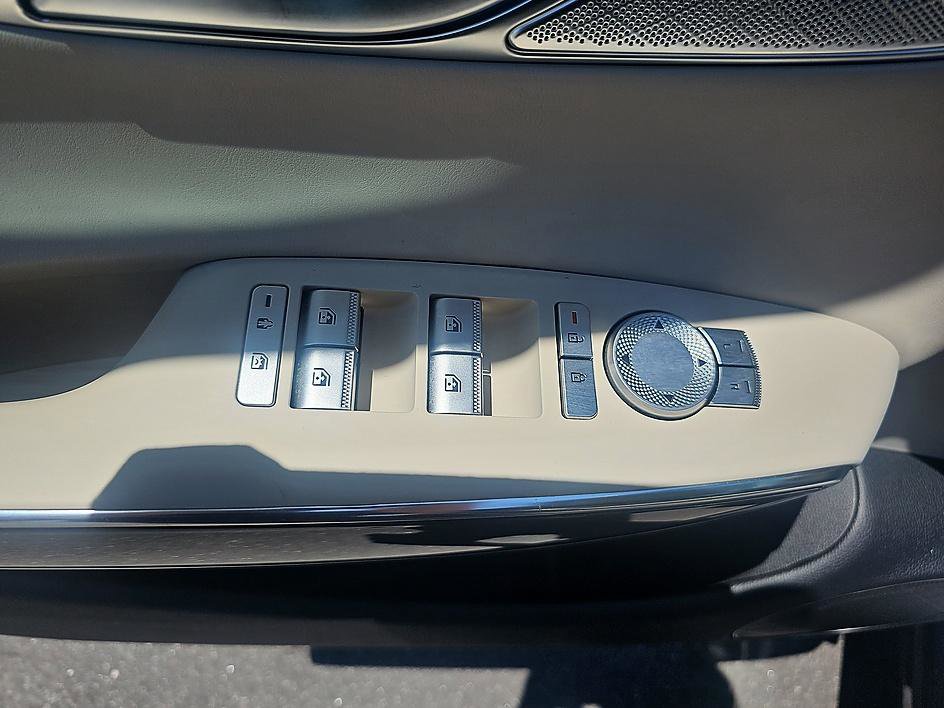 Used 2026 Genesis GV70 2.5T AWD/4WD image 12
