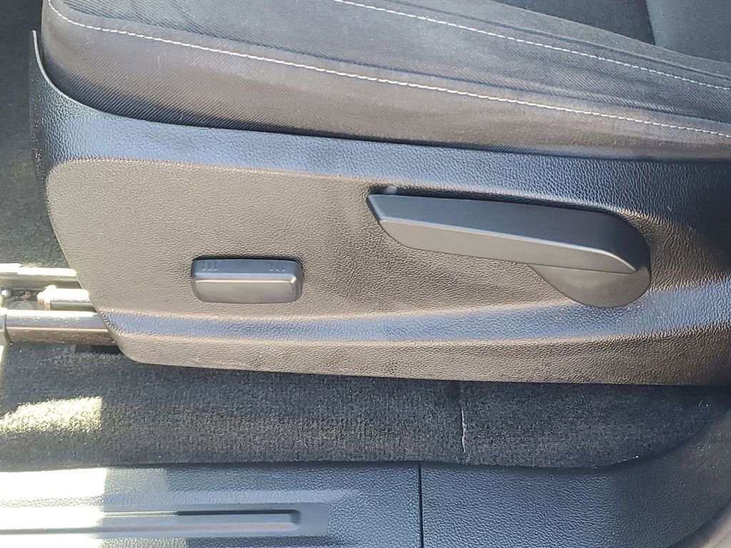 Used 2017 GMC Canyon SLE w/ SLE Convenience Package image 29