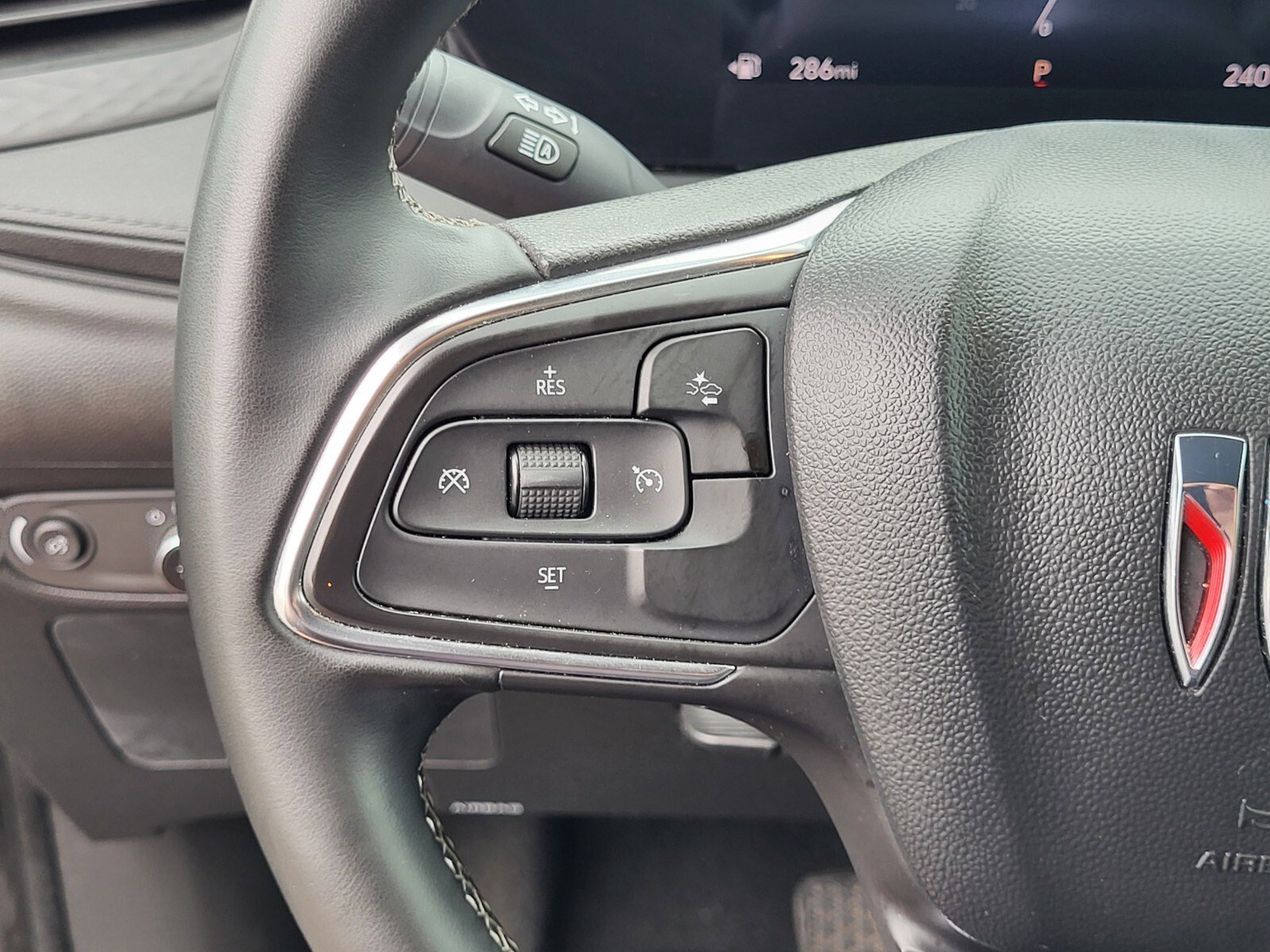 Used 2025 Buick Encore GX Preferred FWD image 27