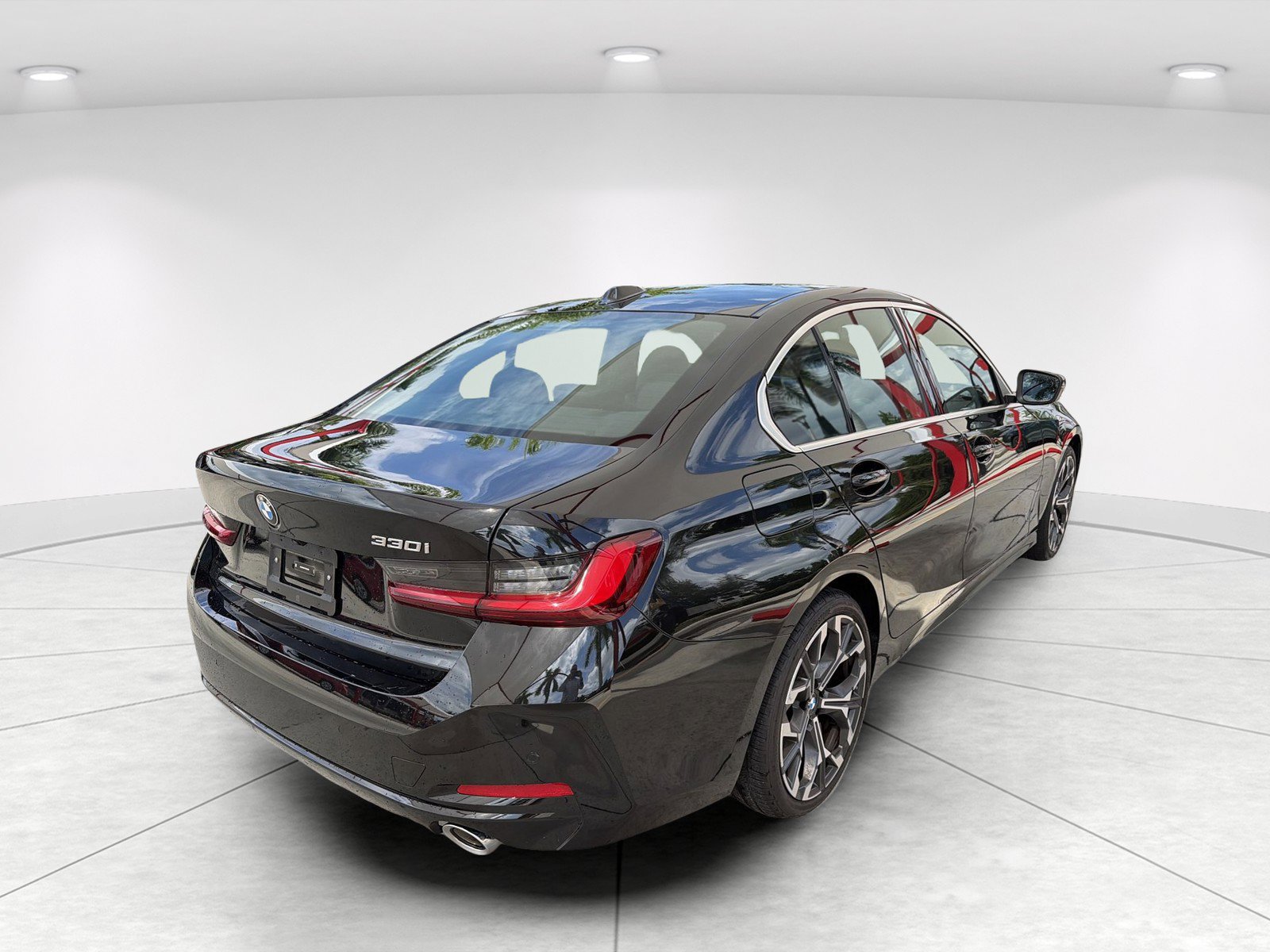 Certified 2026 BMW 330i Sedan RWD image 4