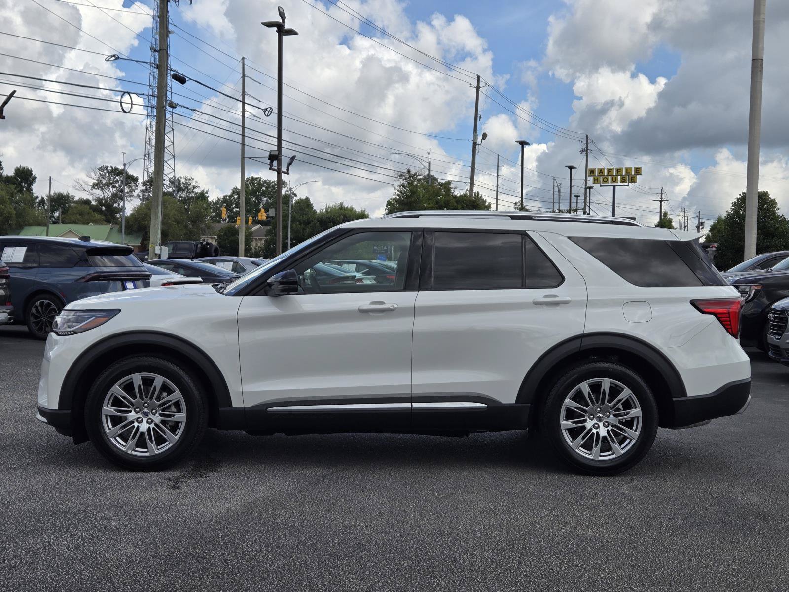 New 2026 Ford Explorer Platinum RWD image 13