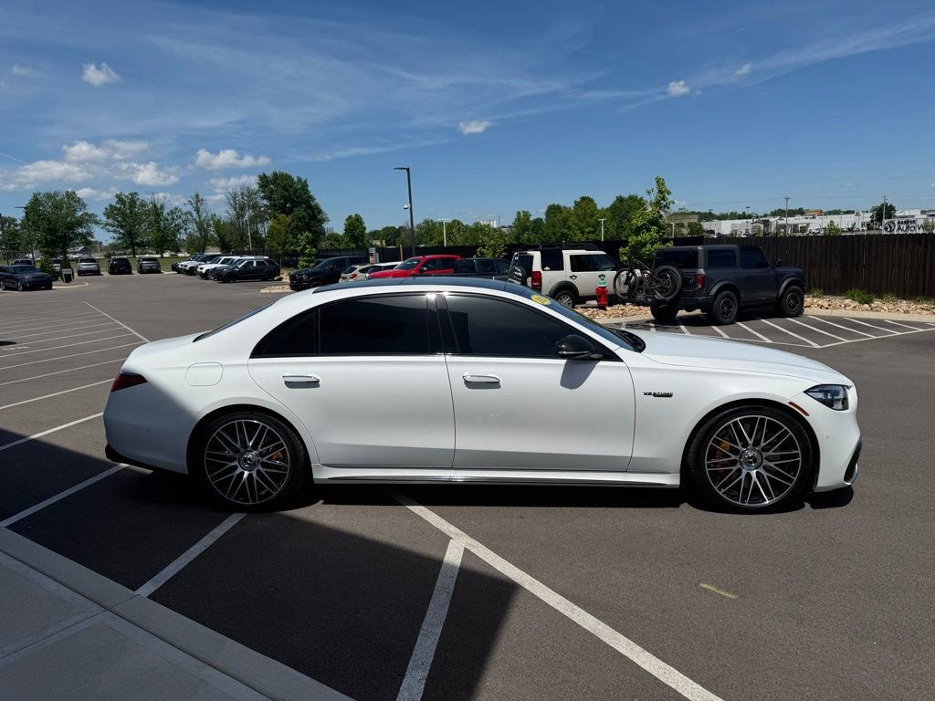 Used 2024 Mercedes-Benz S 63 AMG S w/ Carbon Fiber Exterior Package image 7