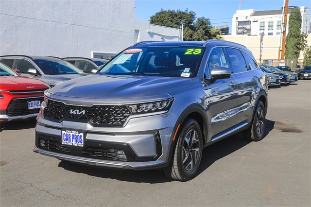 Certified 2023 Kia Sorento EX w/ Panoramic Sunroof Package image 5